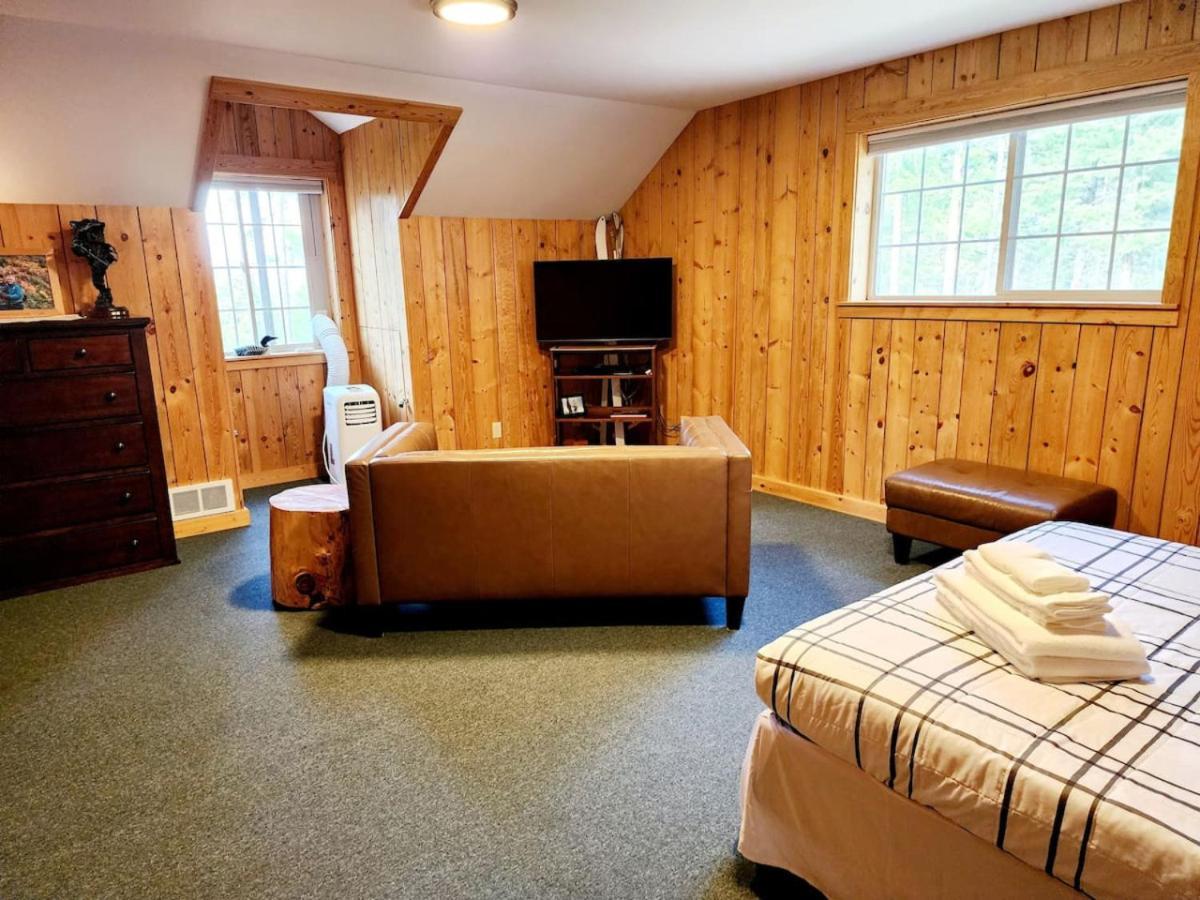 Blacktail Cabin Hideaway With Hot Tub Lakeside Exterior foto