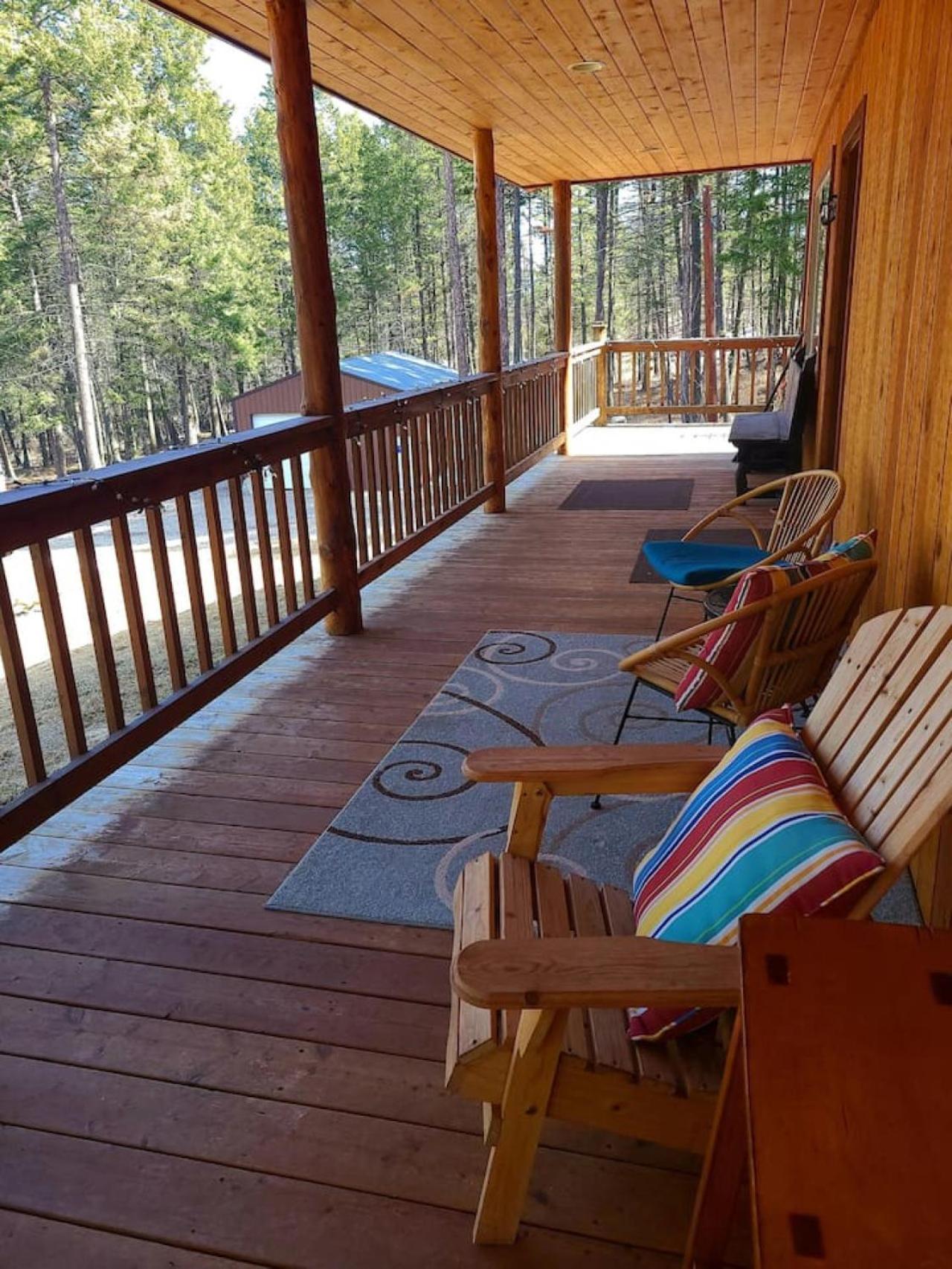 Blacktail Cabin Hideaway With Hot Tub Lakeside Exterior foto